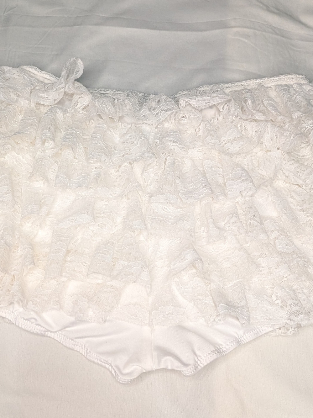 SHEIN Women’s White Floral Lace shorts Bow Ruffle High Rise S